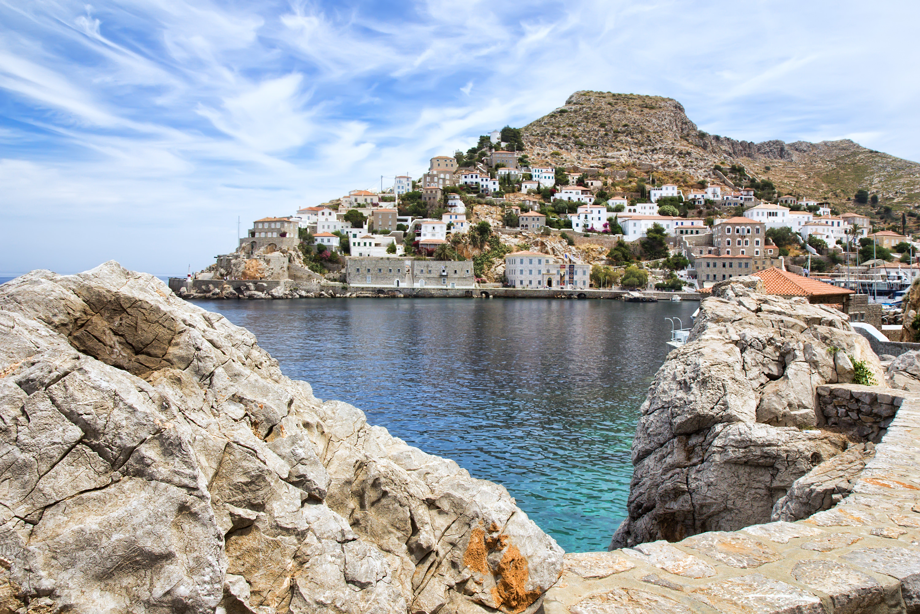 Neoclassical architecture in Hydra
