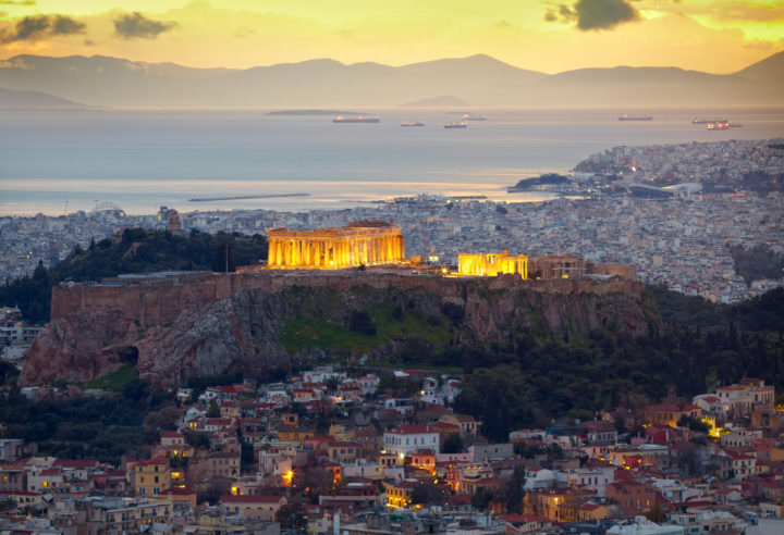 Visit the War Museum in Athens, Greece