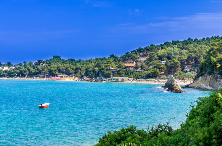 Enjoy Makris Gialos Beach on Kefalonia Island