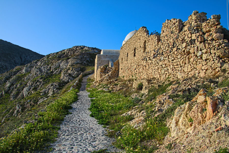 Spend Time at the Minoan Historical Sites on Santorini