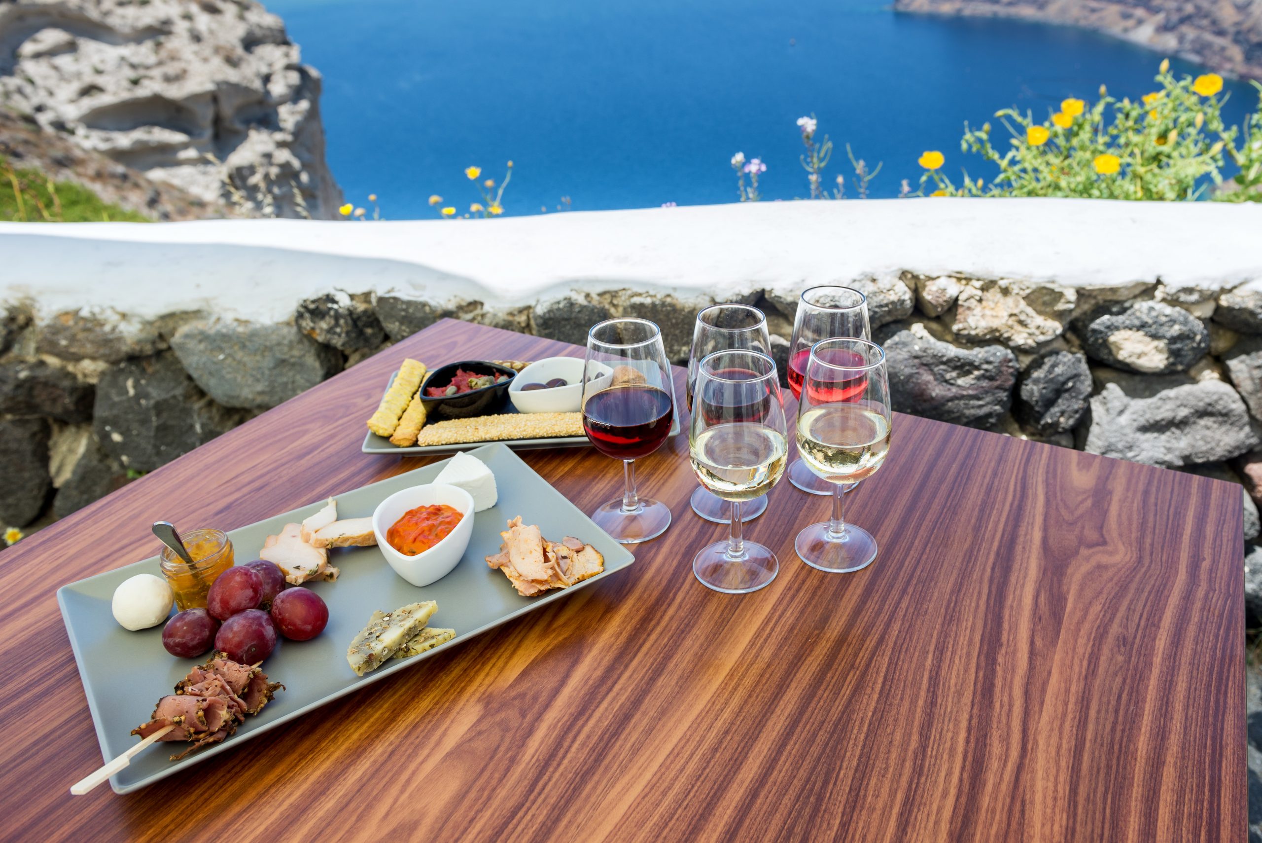Best Ways to Pair Greek Wine With Food